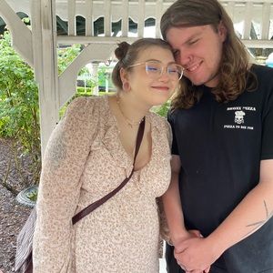 Meet your Posher, Hayley